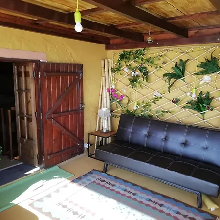 Haus In Arco Da Calheta Mit Garten Und Meerblick Hébergement de vacances Estreito Da Calheta